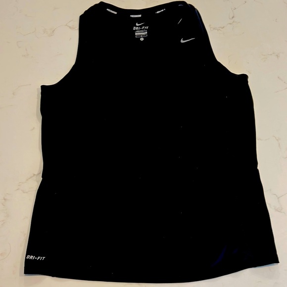 3/$25- NIKE Dry Fit Authentic Womens Miler / Running Dri Fit Sports - Picture 1 of 3